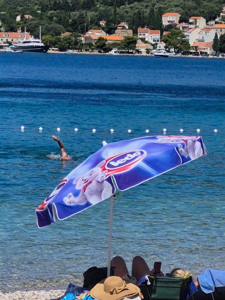 Ledo suncobran, ljeto u Hrvatskoj